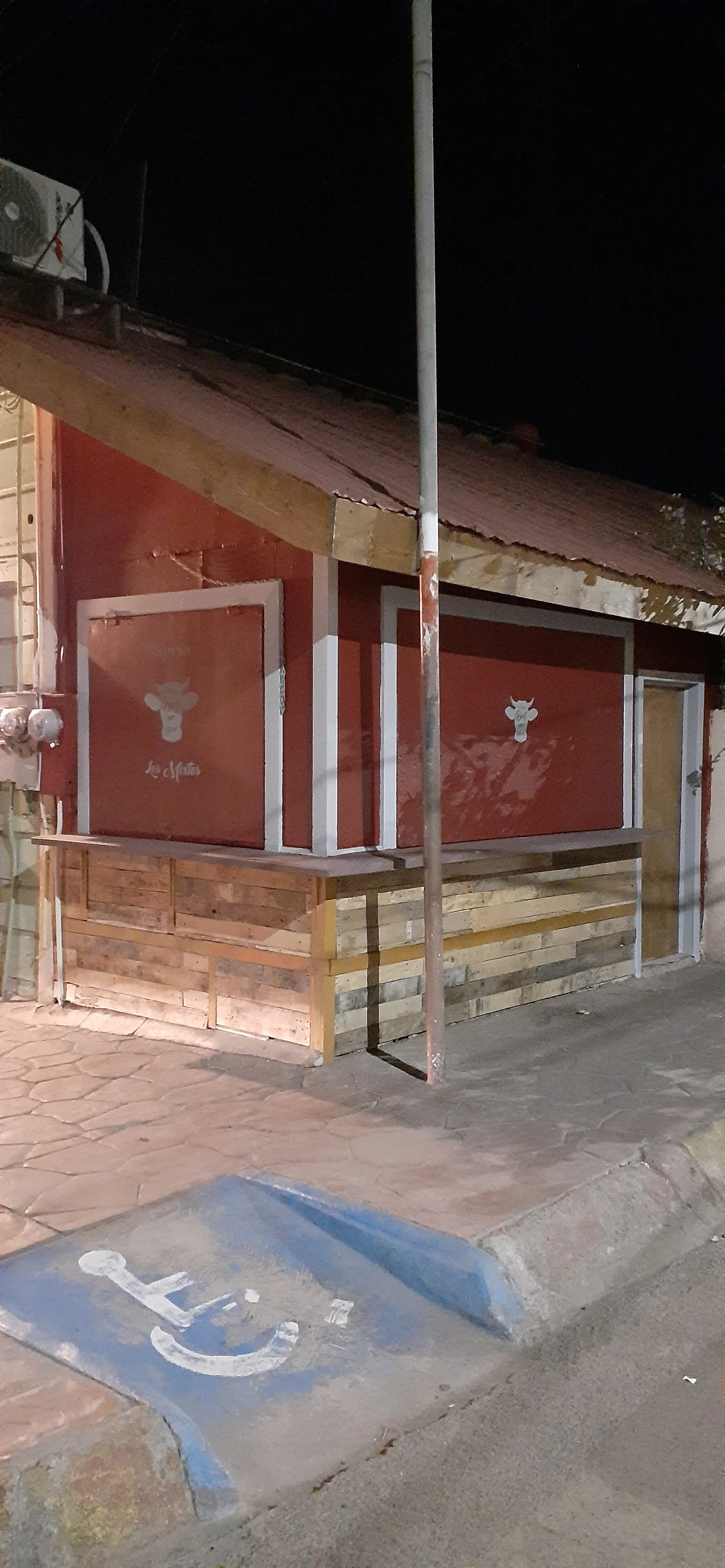 Taqueria Los Mixtos image 10