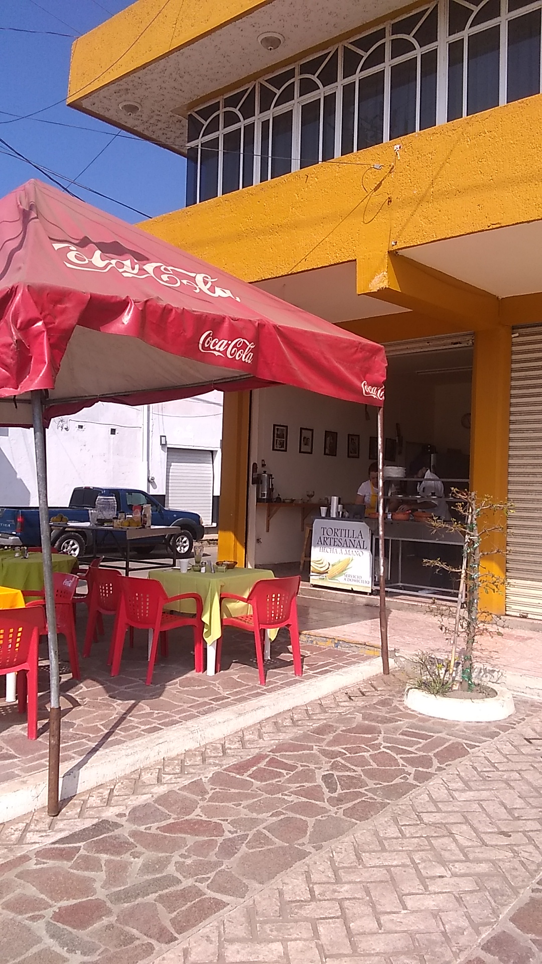 Tacos La Tapatia image 1