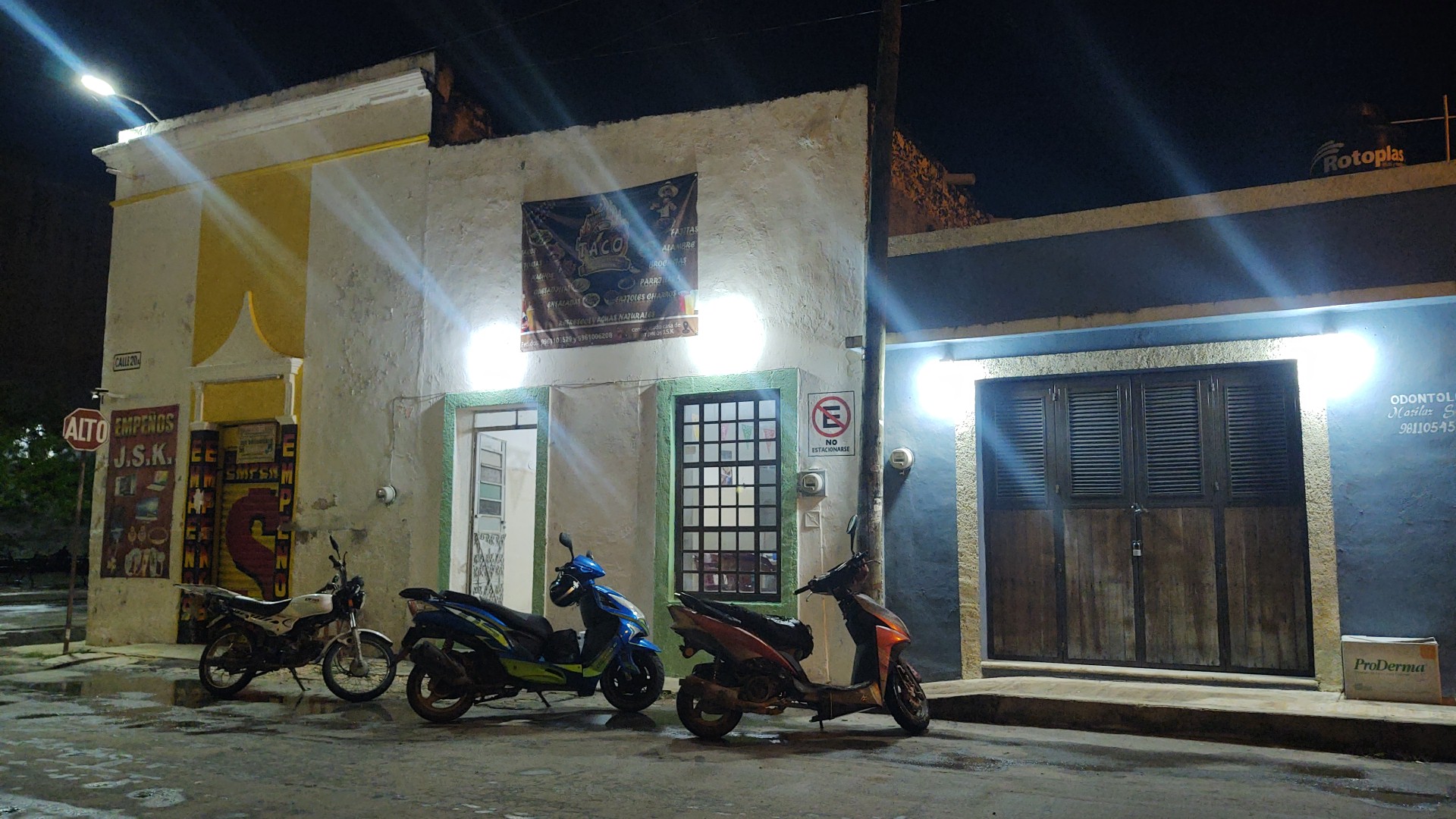 Taqueria "El mini taco" image 9