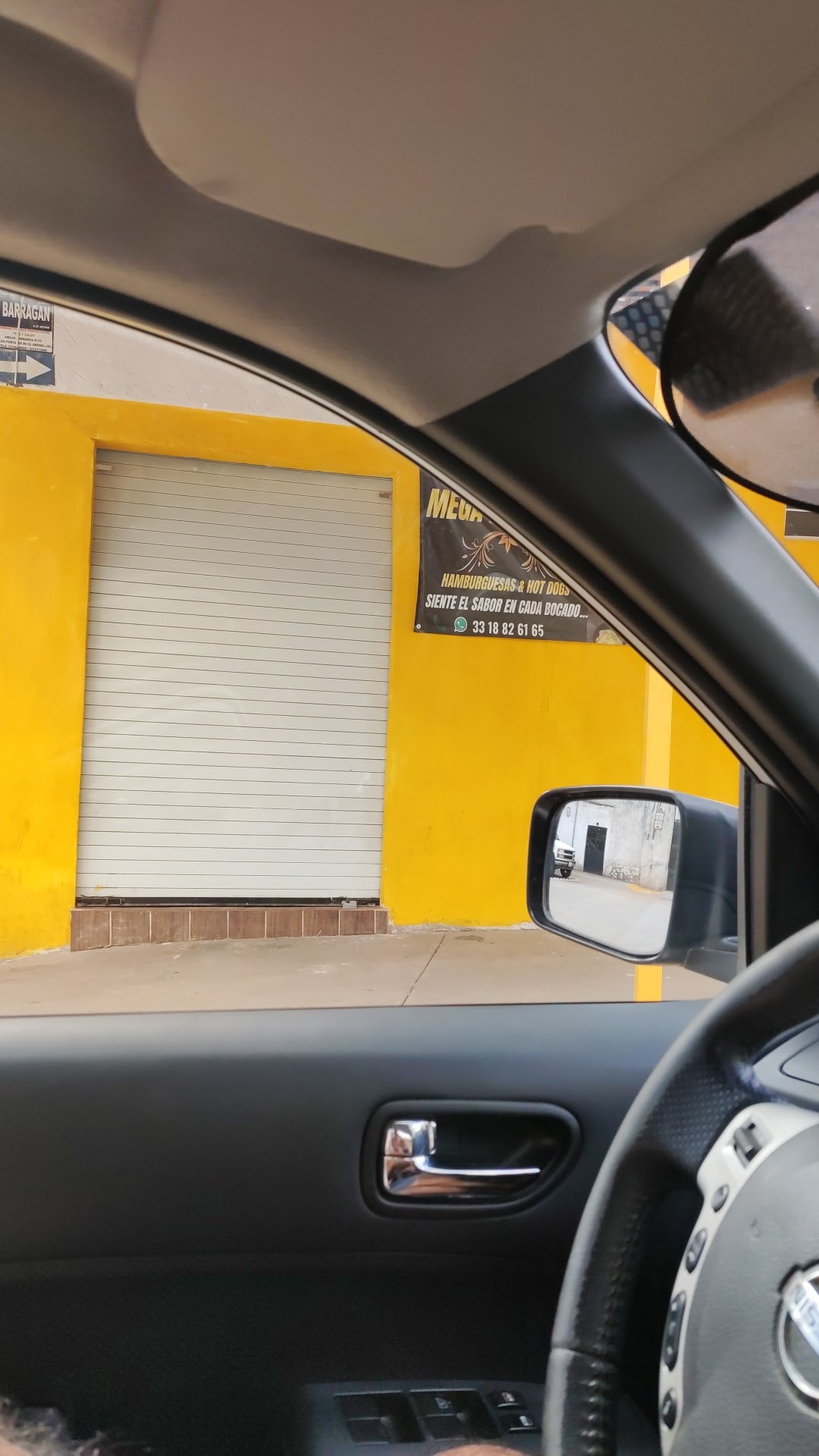 MEGABURGUERS image 10