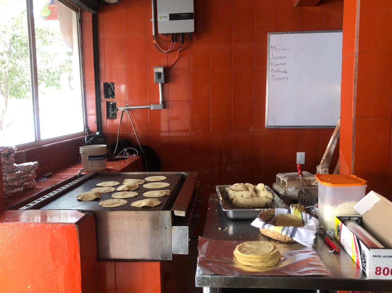 Carnitas El Güero image 5