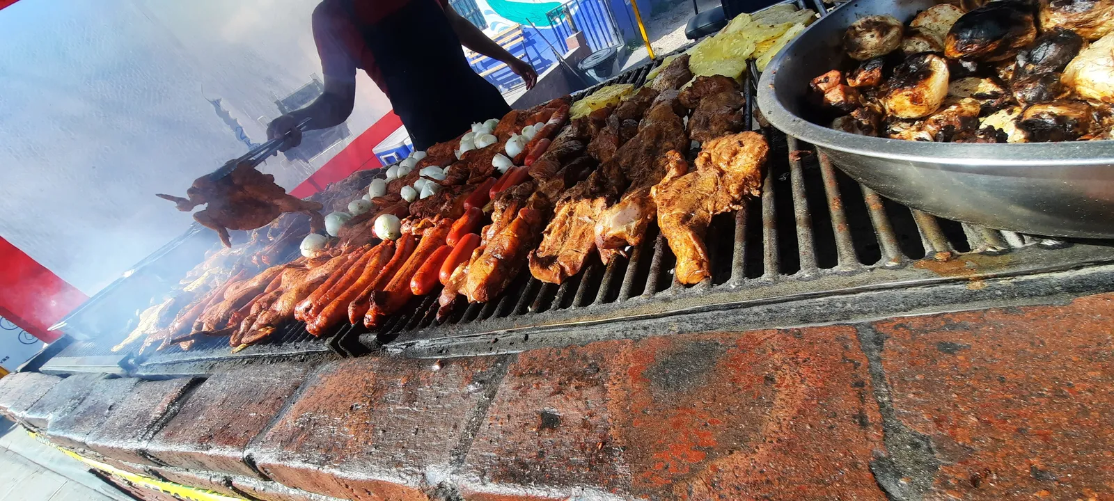 Los Pinche Pollos image 6