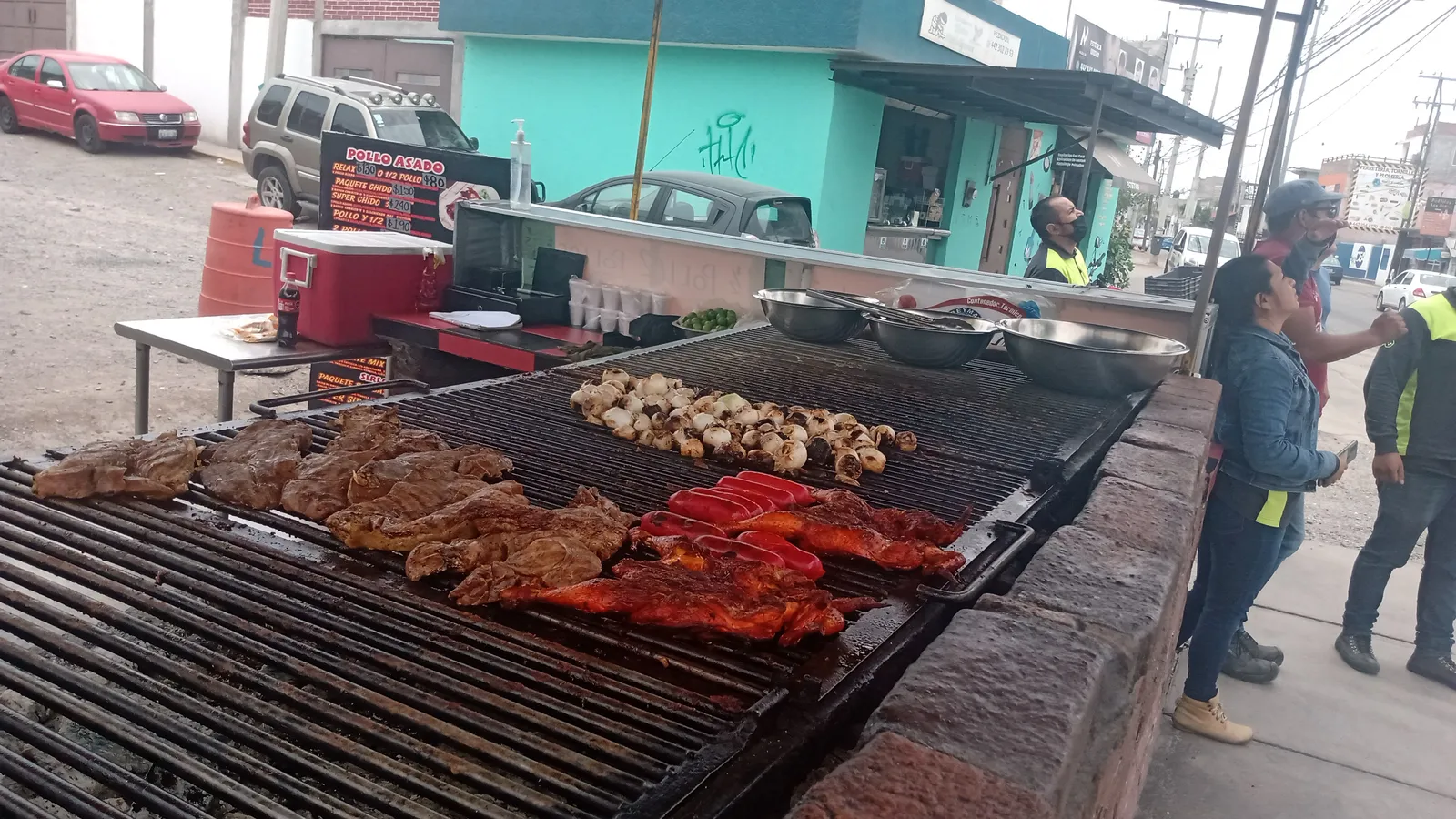 Los Pinche Pollos image 7