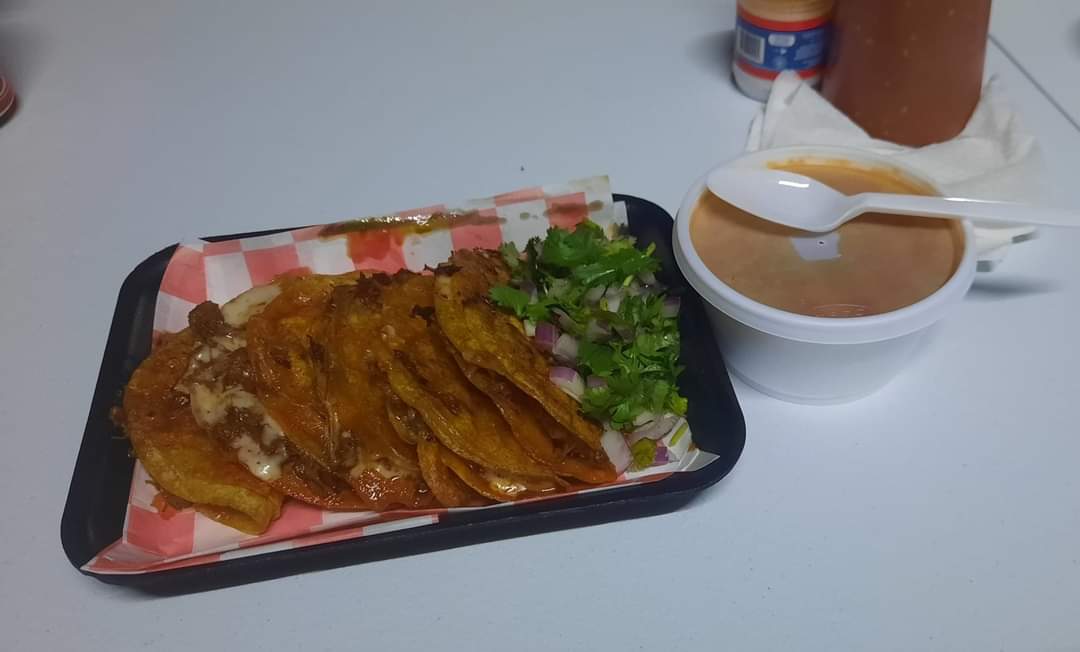 Birrieria "Las Quesabirrias" image 3