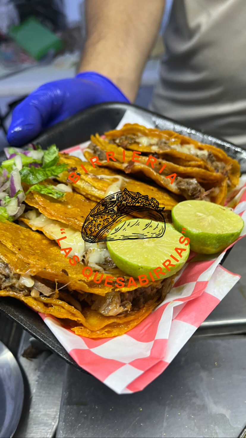 Birrieria "Las Quesabirrias" image 7