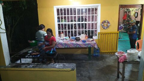 Antojitos LOLA image 1
