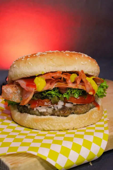 Hamburguesas al carbón LA FLAMA image 1