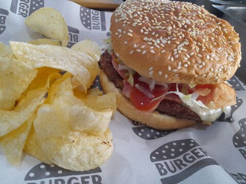 Hamburguesas "LAS QUIJANO" image 6