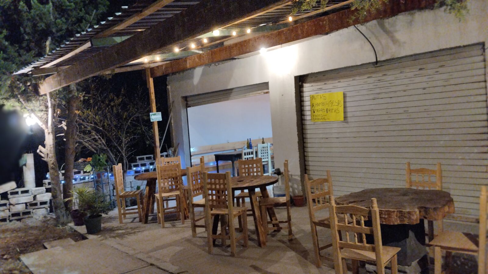 RESTAURANTE SNACKS AND DRINKS image 1