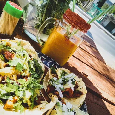 Taconmadre image 1