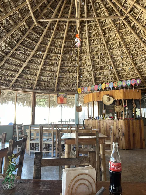 Mariscos y Pollos Asados El Jarocho Costeño image 1