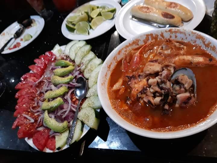Mariscos y Pollos Asados El Jarocho Costeño image 8