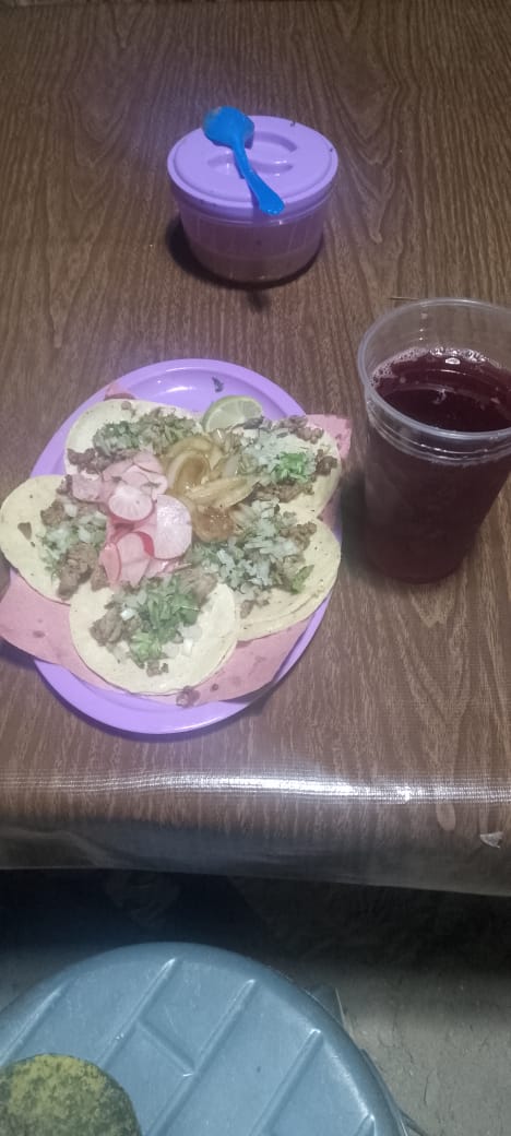 TAQUERIA LA BICHOTA image 4