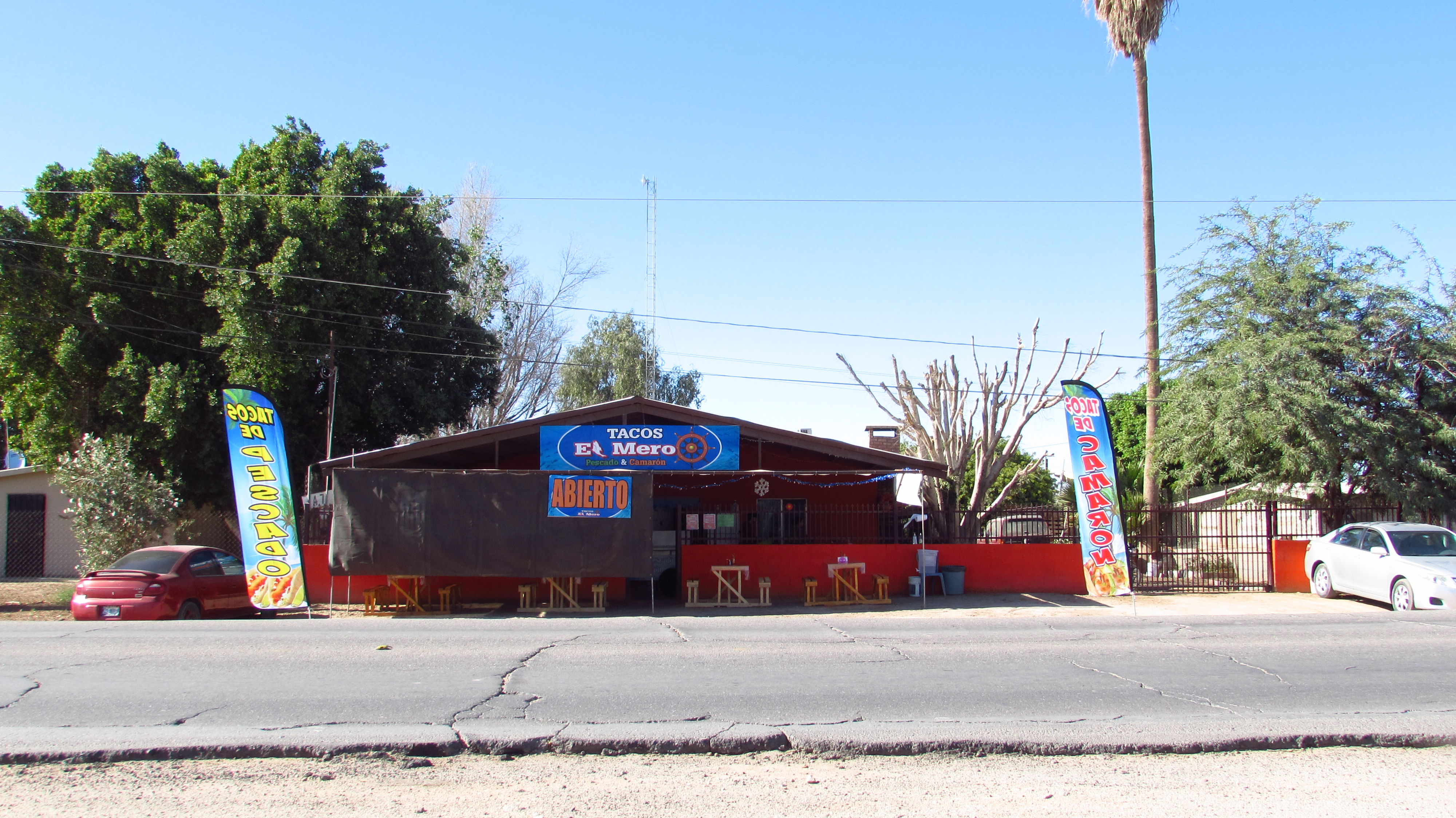 Tacos "El Mero" de Pescado, Camarón y Mantarraya image 1