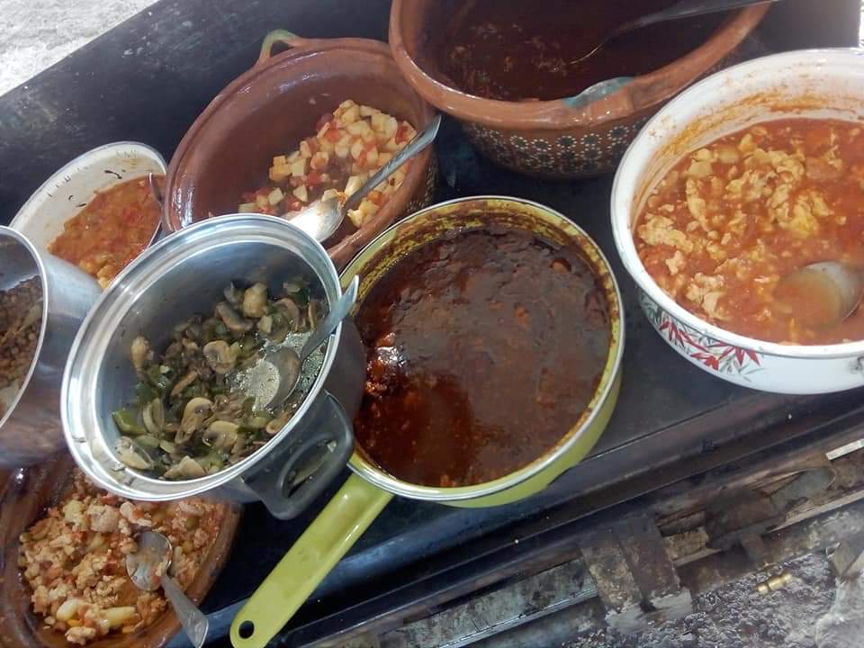 Gorditas y quesadillas El Mezquitito image 8