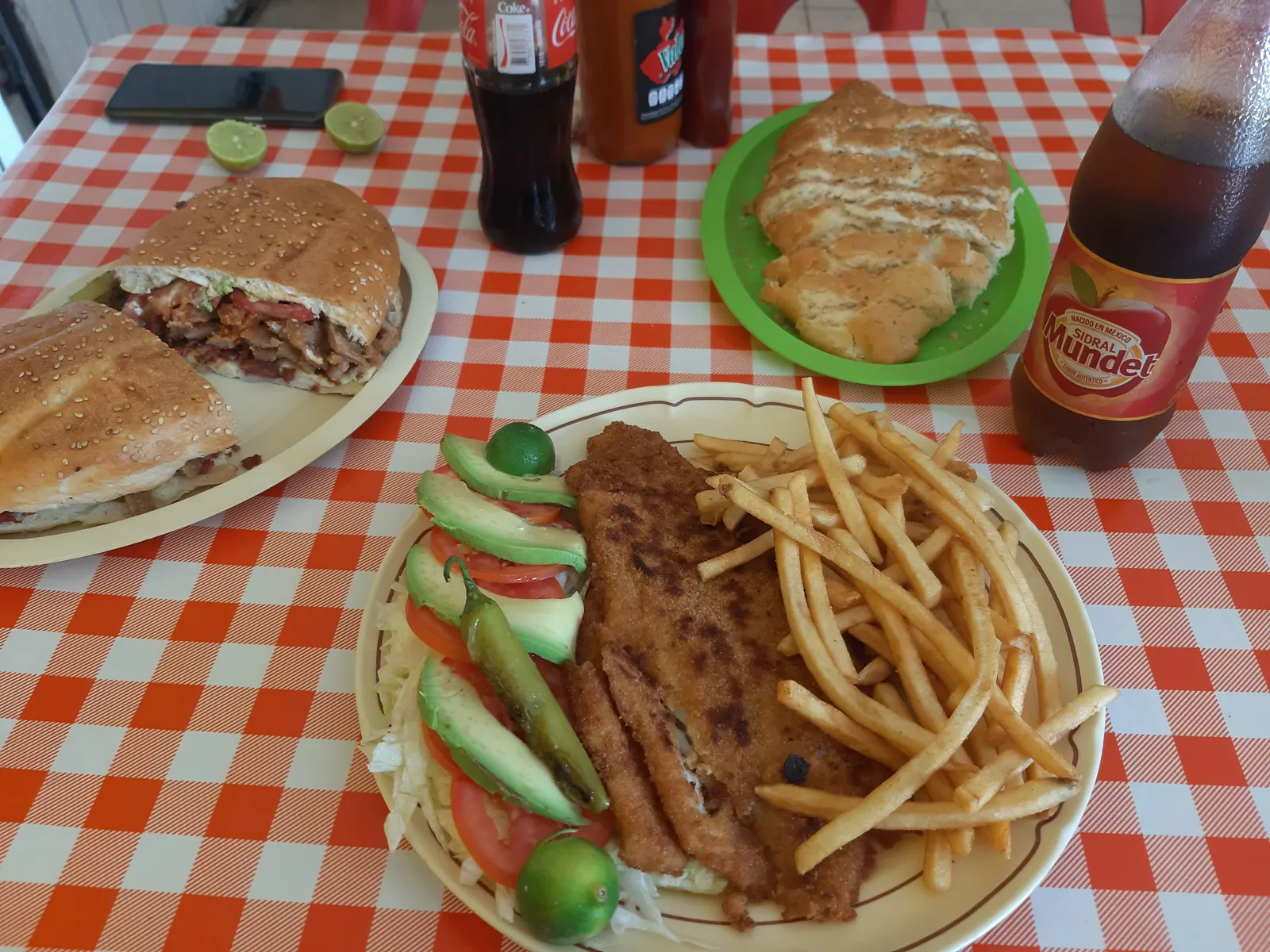 El Chino image 2