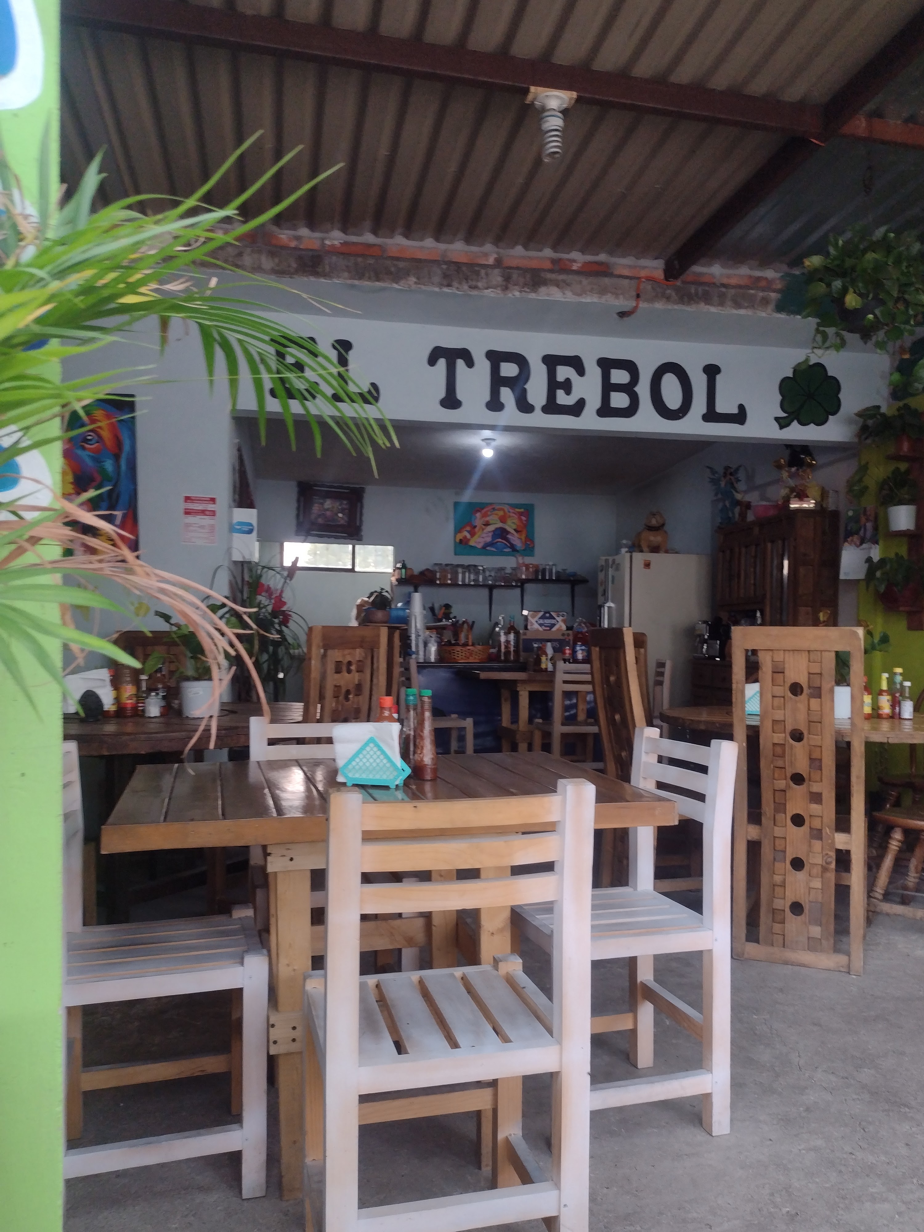 Mariscos “ El Trébol” Mompaní Miches & More image 7