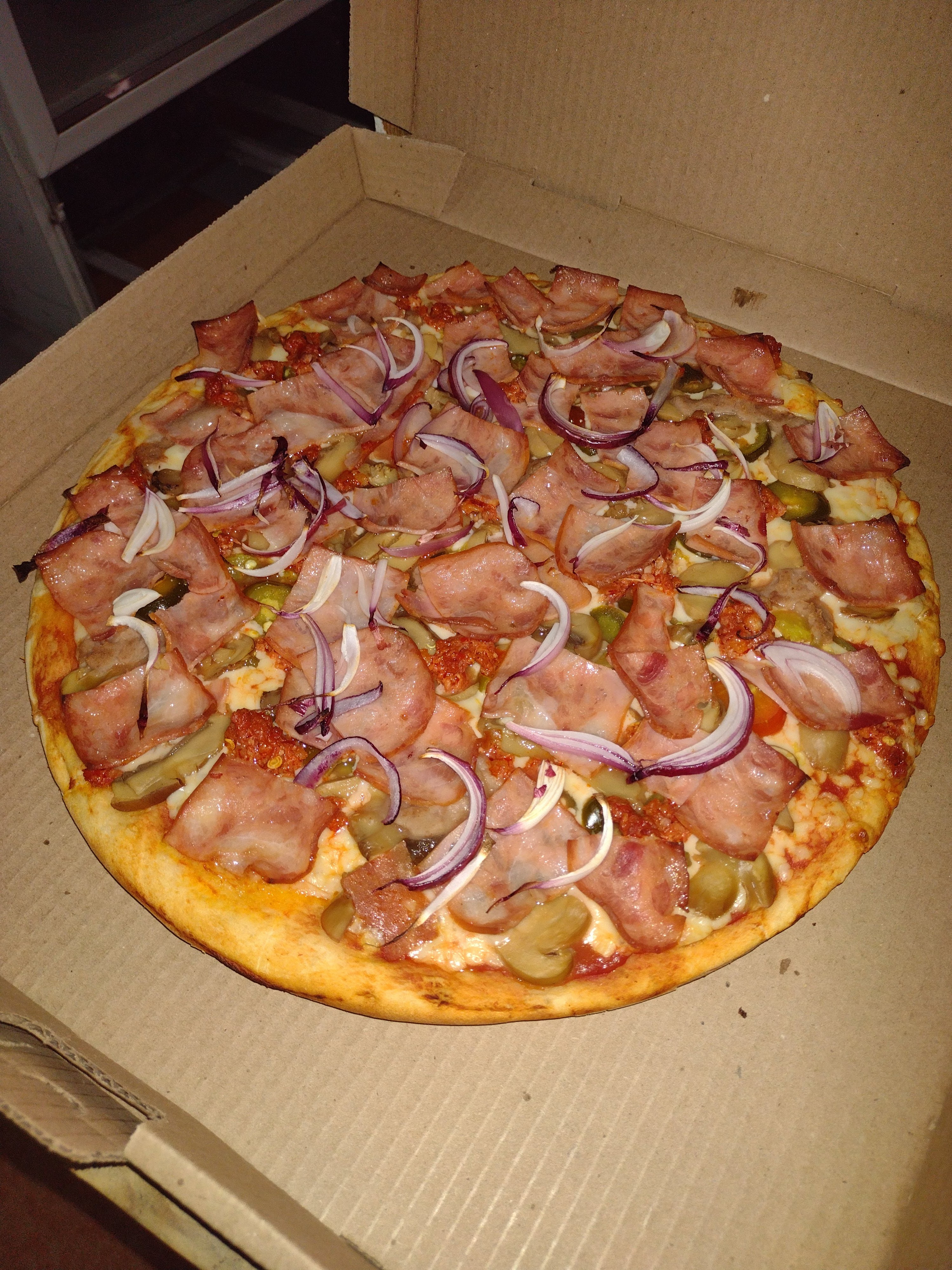 "WILLI'S PIZZA" image 2