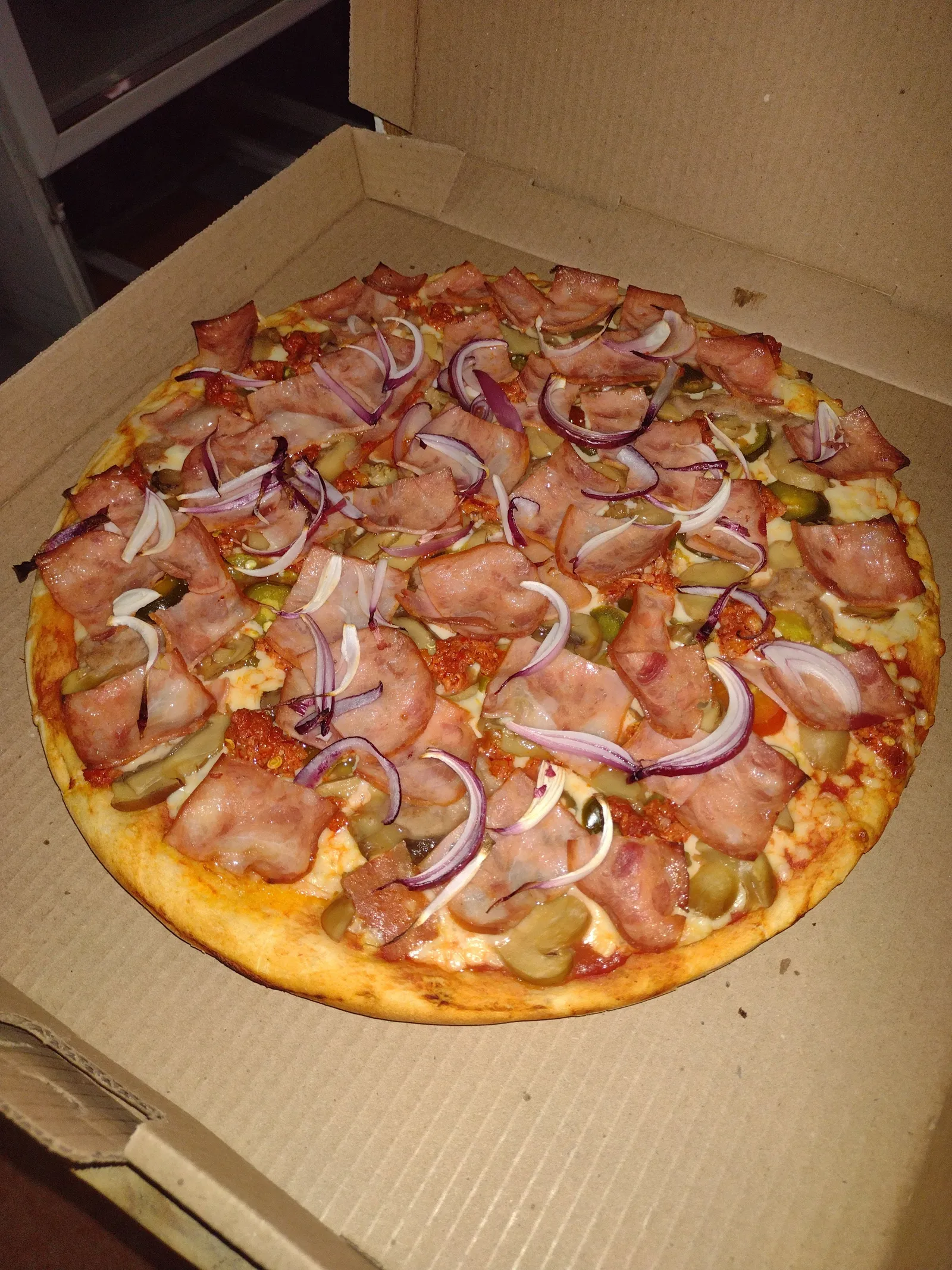"WILLI'S PIZZA" image 2