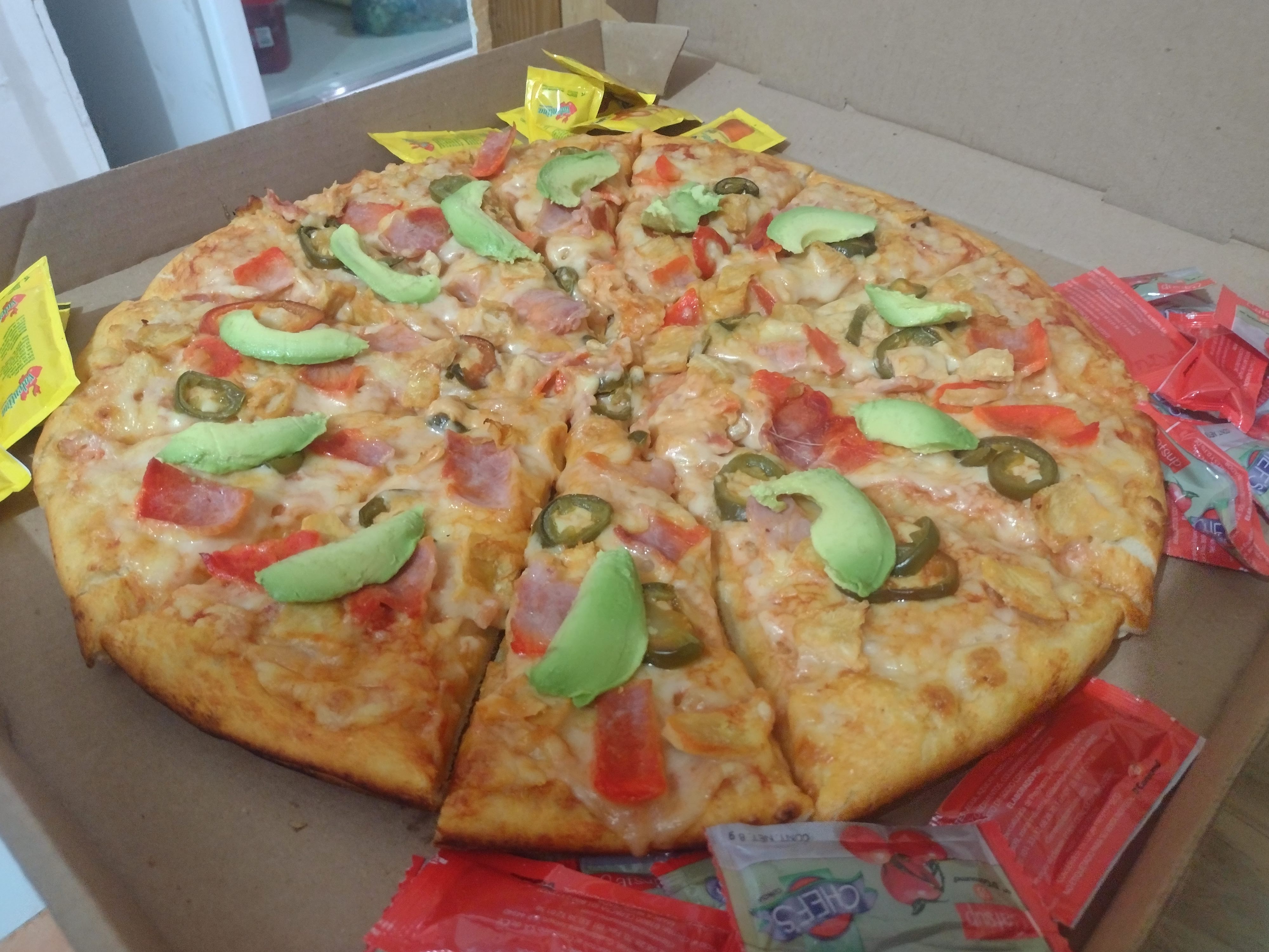 "WILLI'S PIZZA" image 3