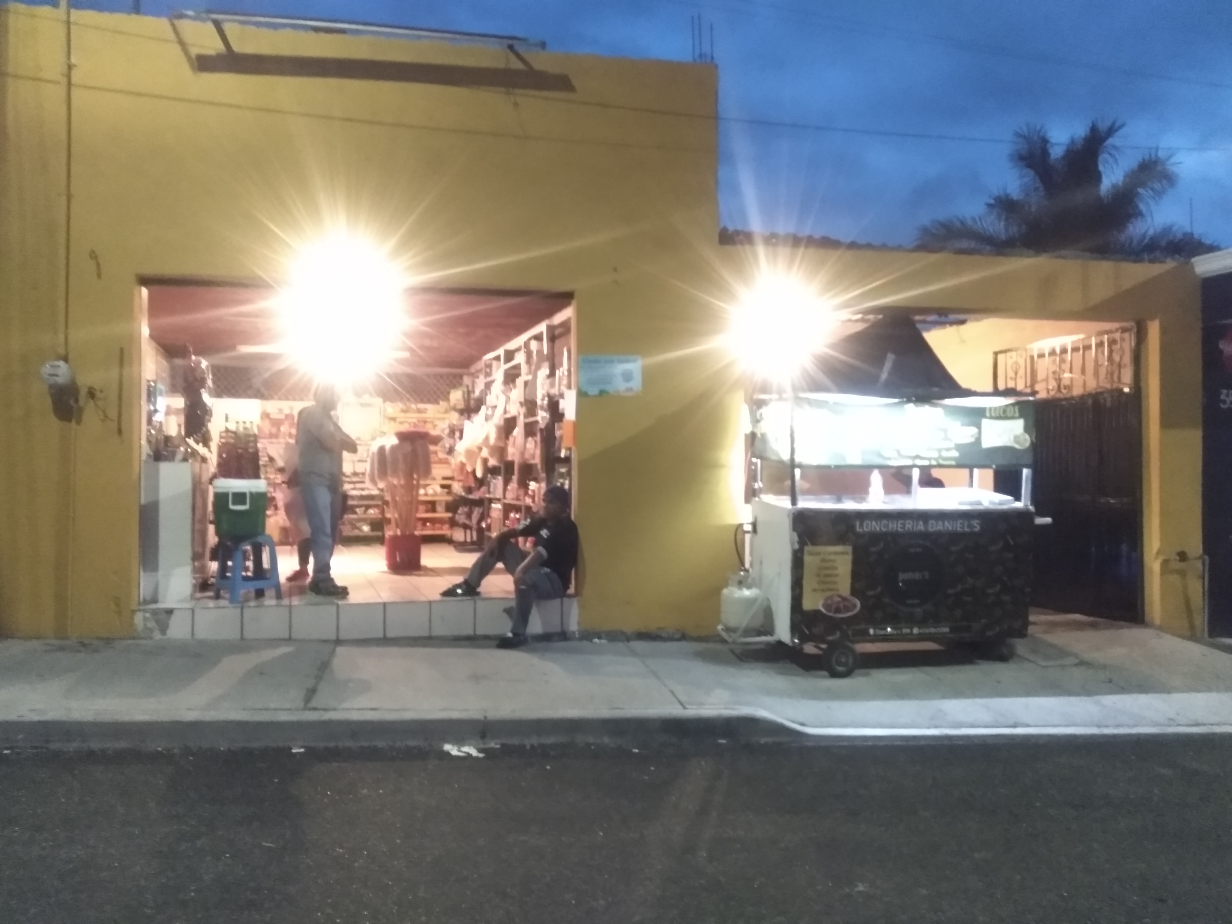 Loncheria Daniel's image 1