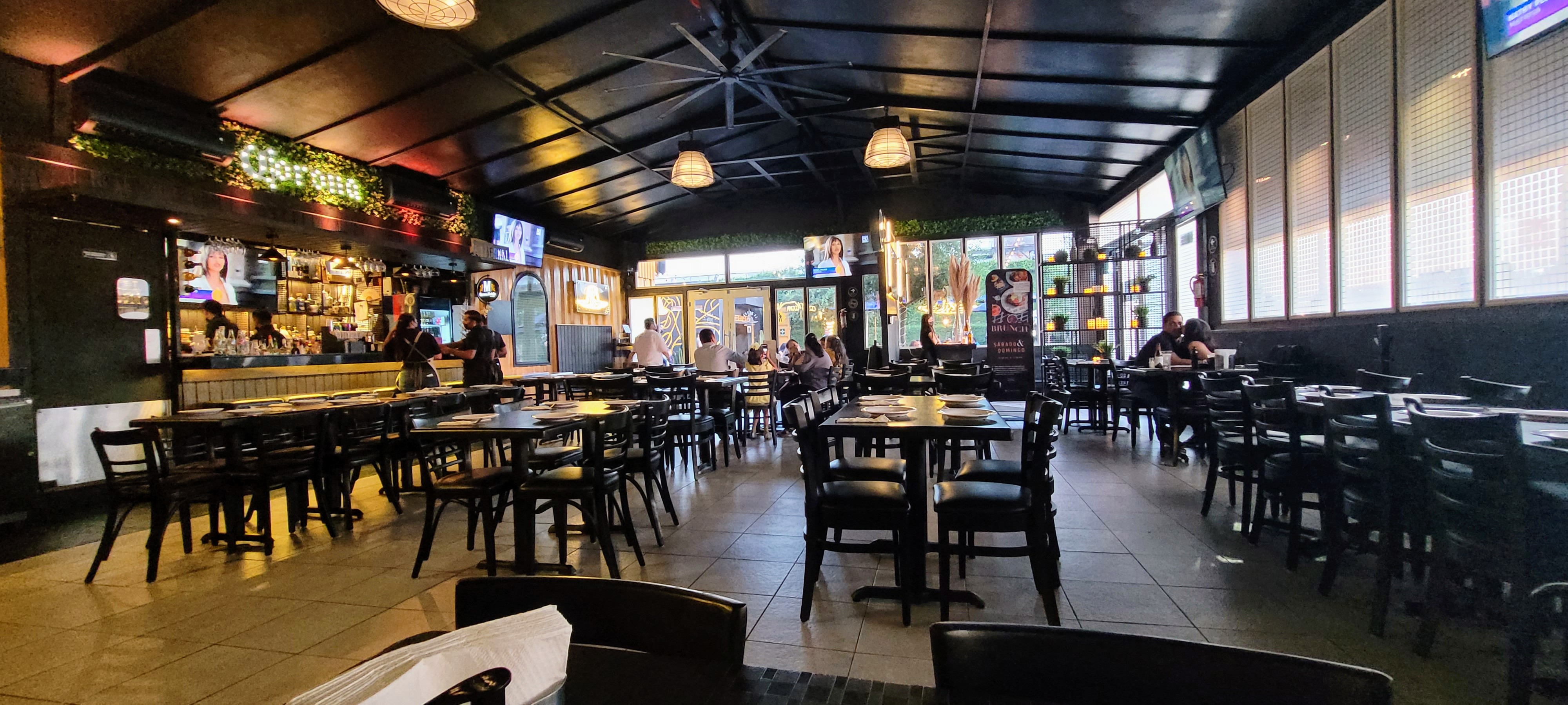 RESTAURANTE LA BERNAL image 1