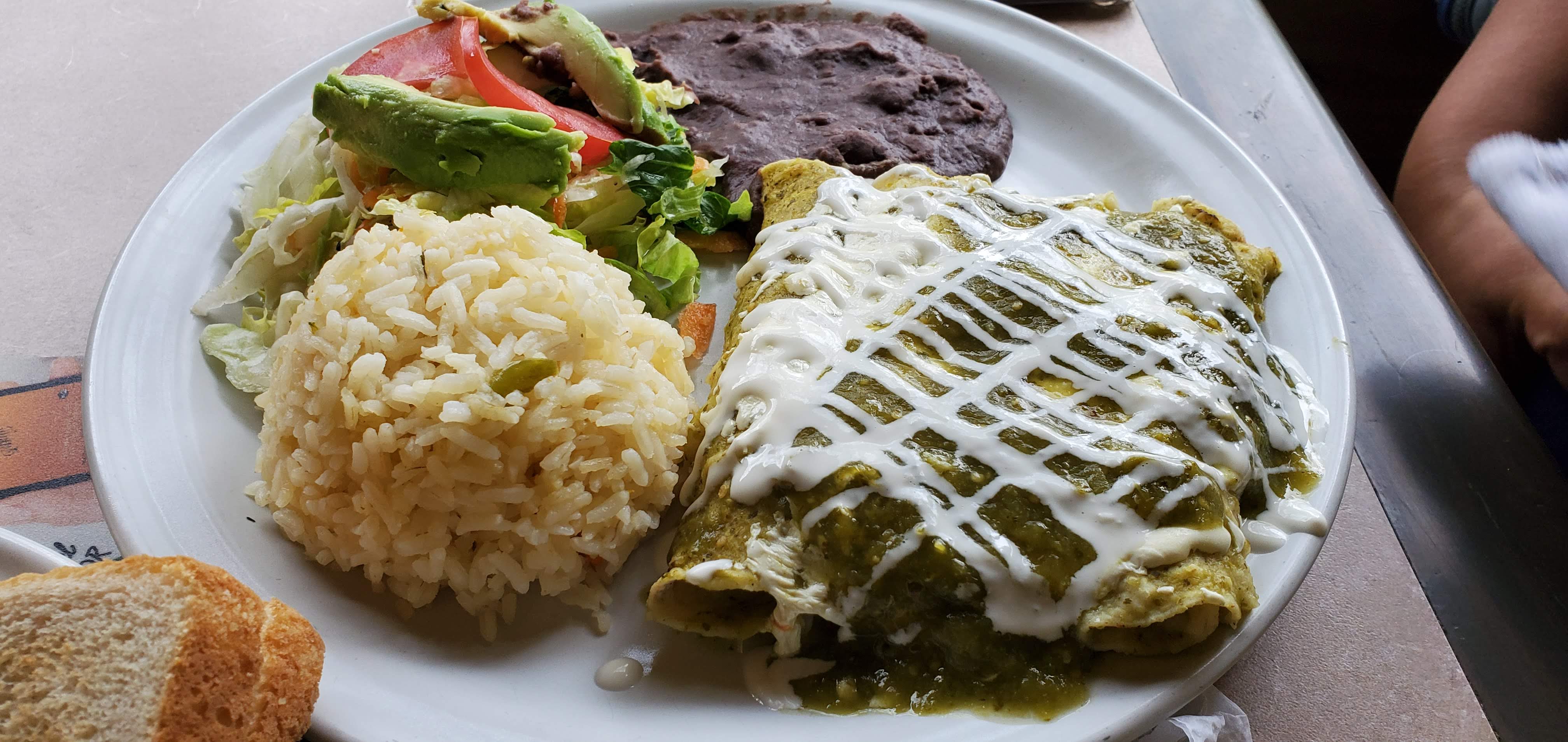 Los Magueyes Restaurant image 2