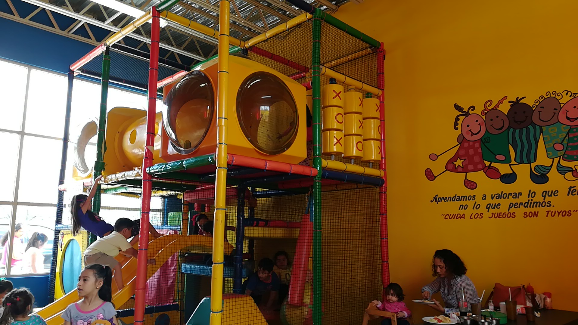 Los Magueyes Restaurant image 3