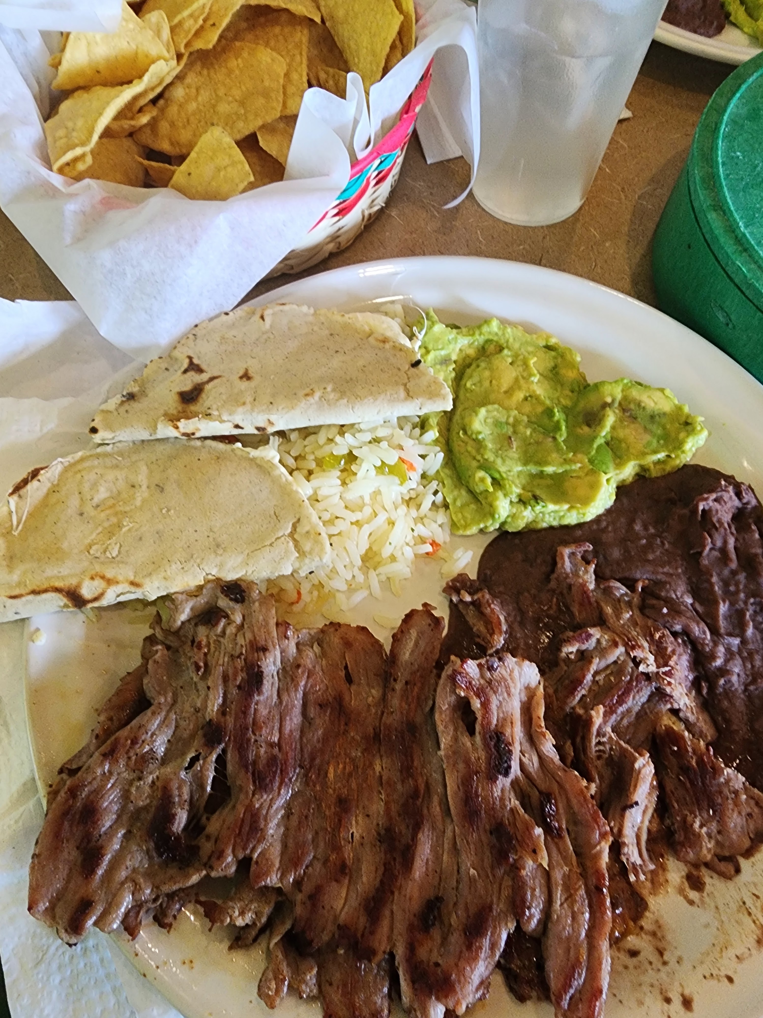 Los Magueyes Restaurant image 7