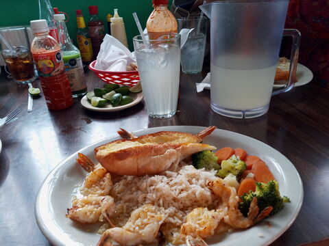 Mariscos Altamar Restaurant image 6