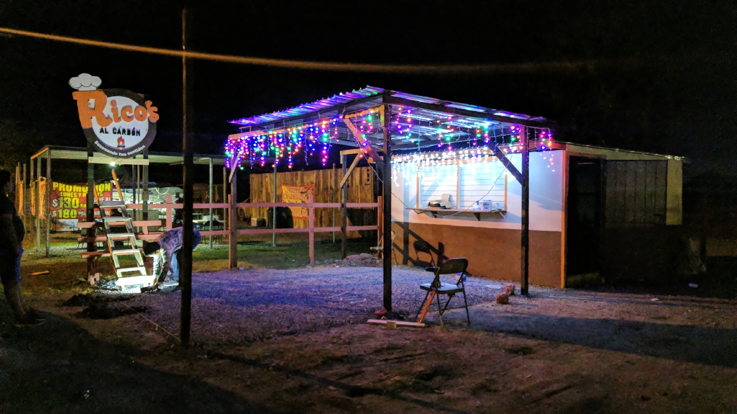 RICO'S Restaurante image 3