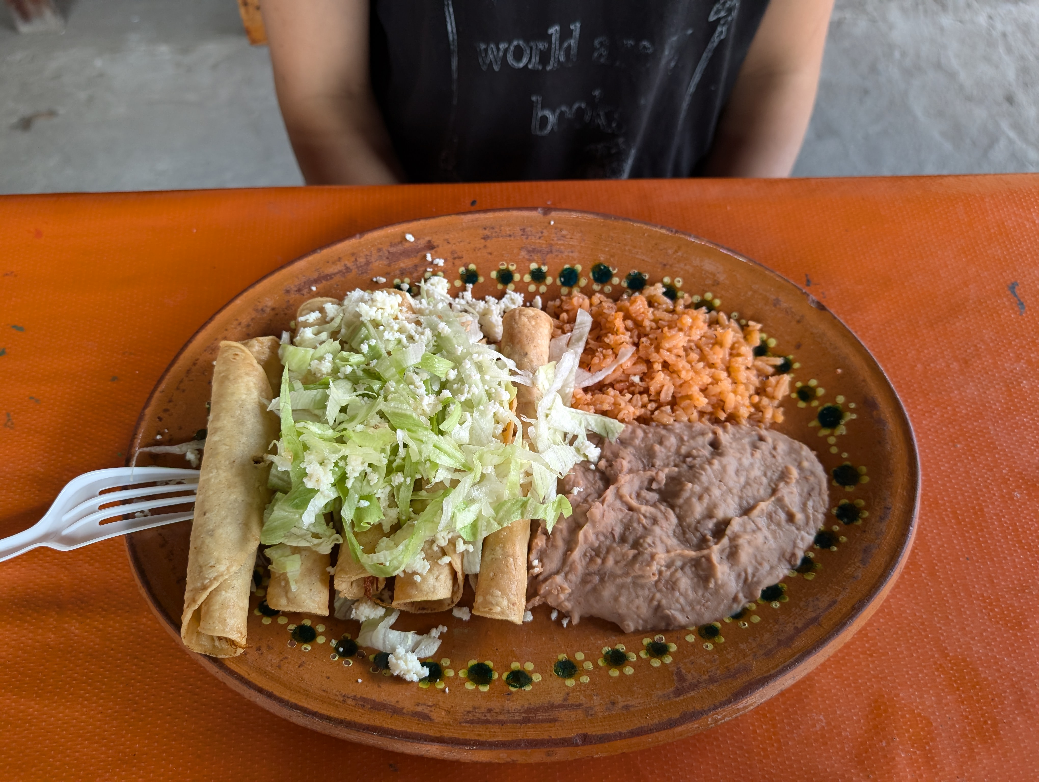 RICO'S Restaurante image 6