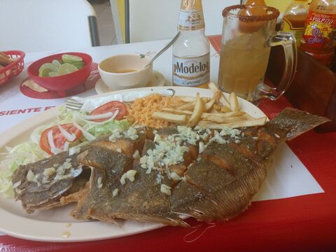 Restaurant De Pescados Y Mariscos "El Capitan" image 6