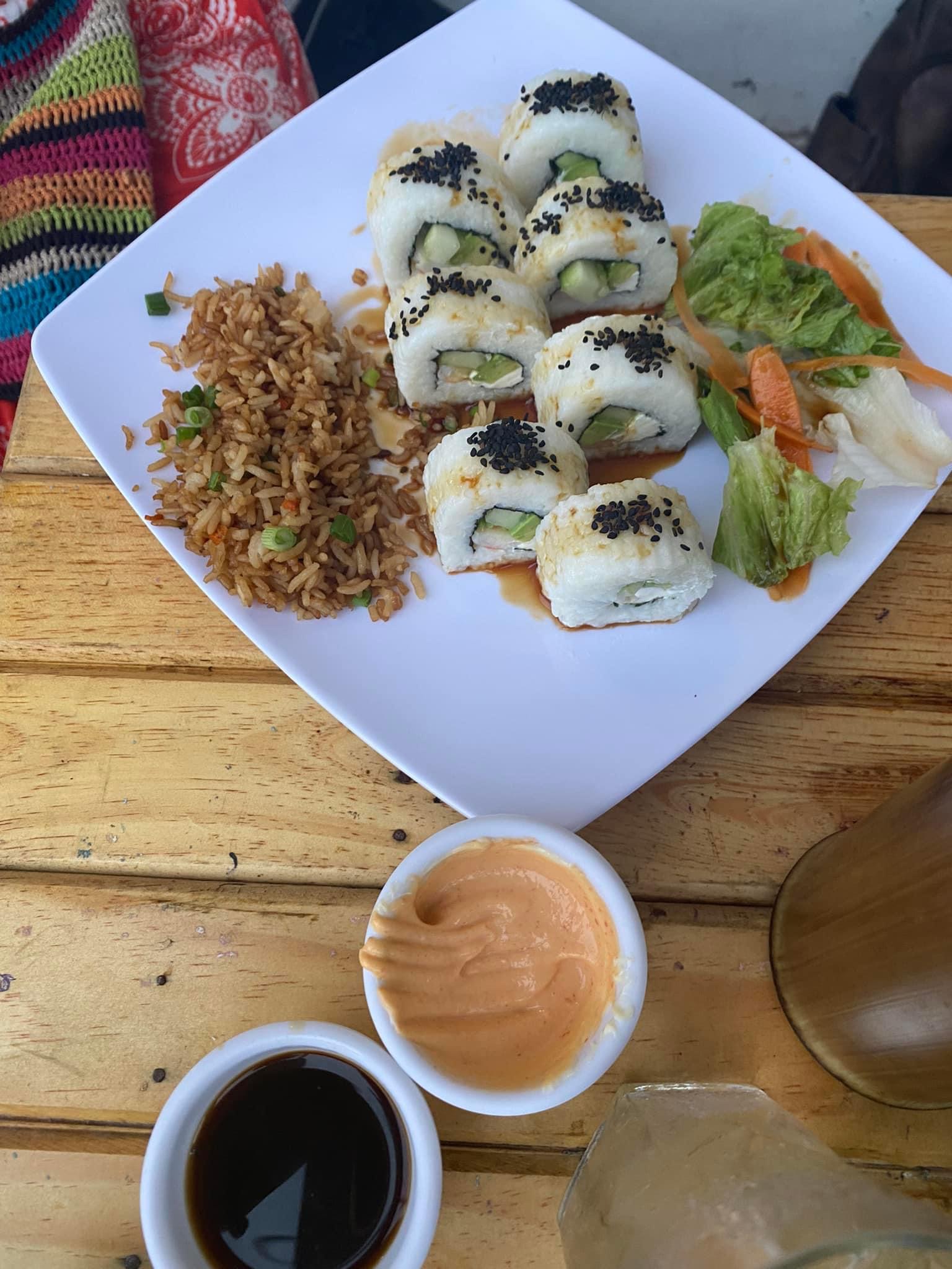 Bambú Sushi & Bar image 4