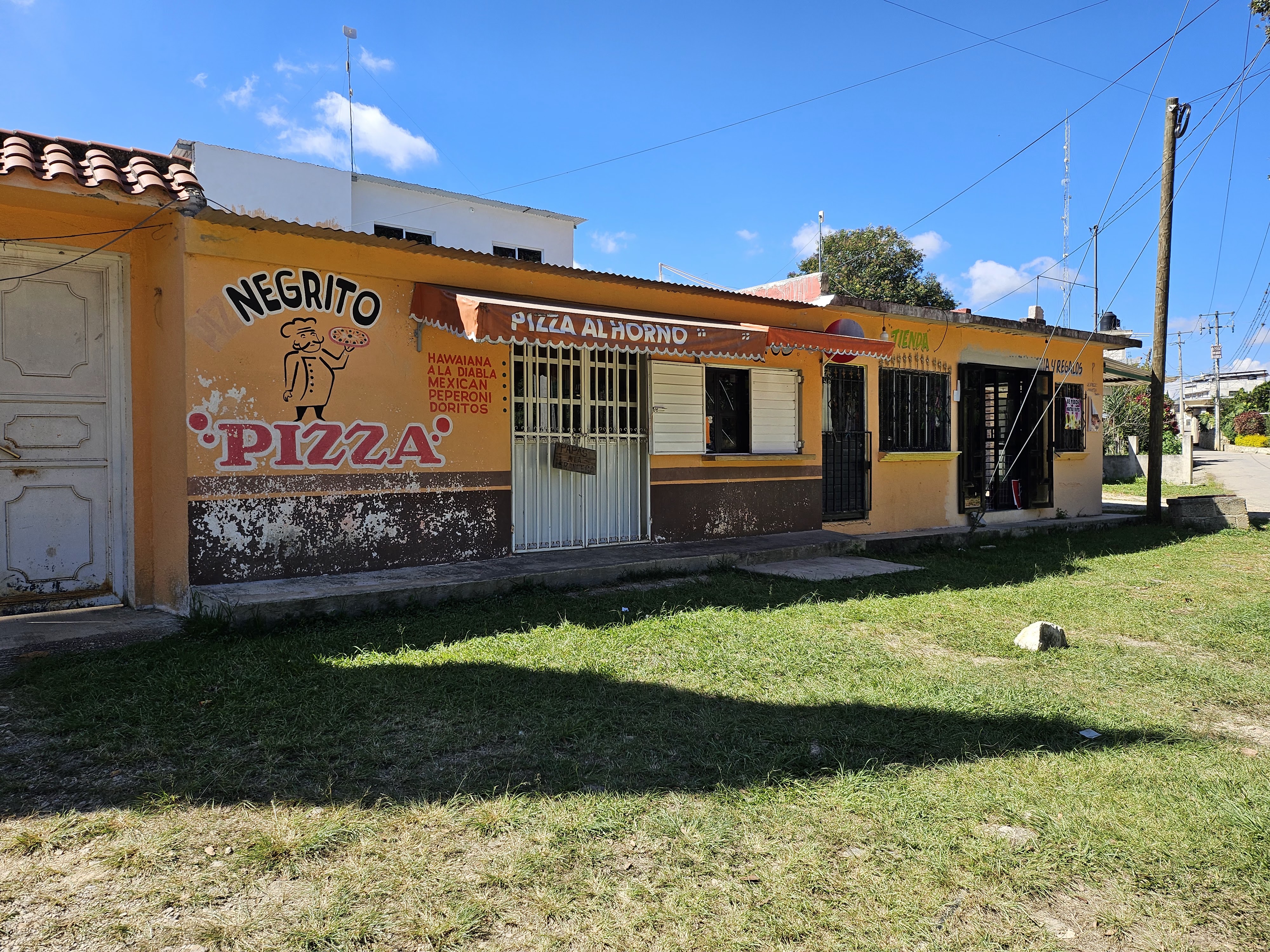 Pizzeria el " Negrito " image 2