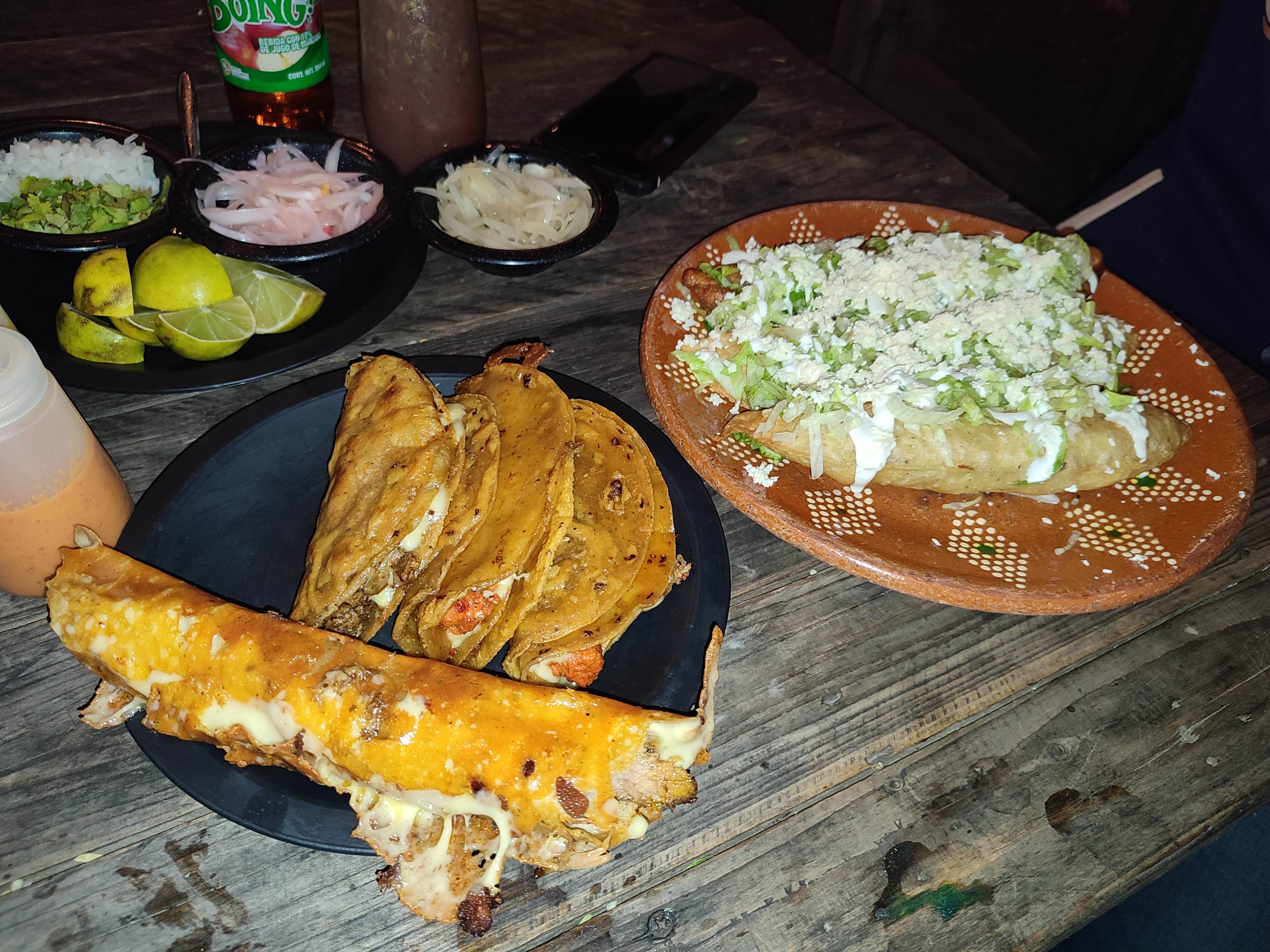 La Bugambilia Plaza image 5