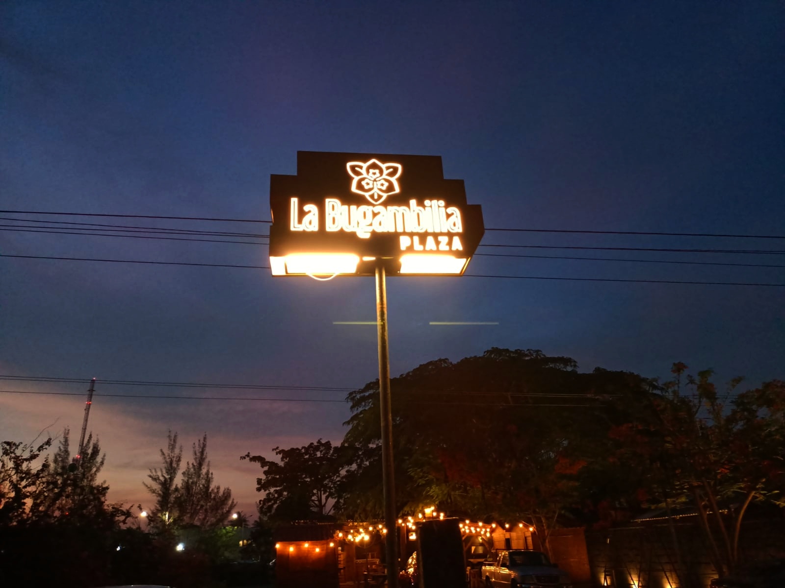 La Bugambilia Plaza image 8