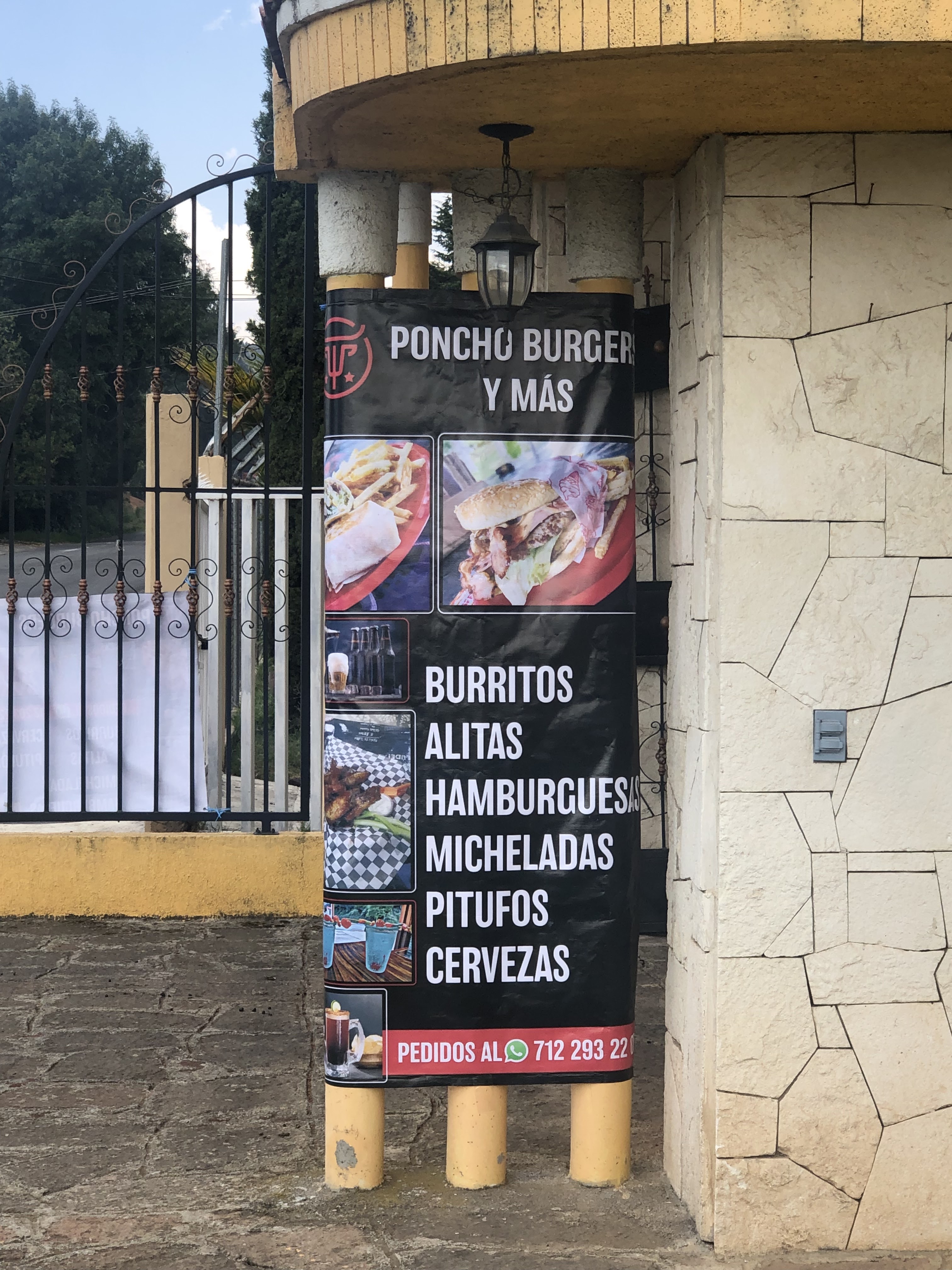 Poncho Burgers y Mas image 7