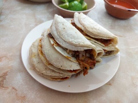 Taquería Petromex image 1