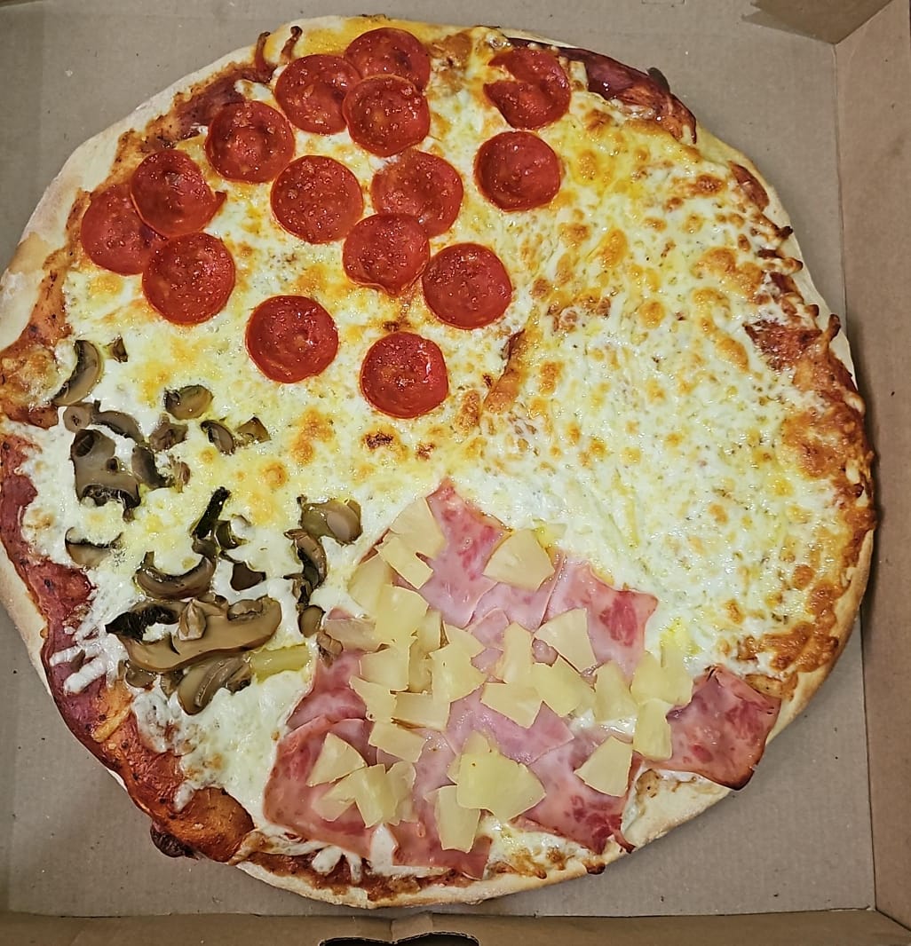Pizzería La Italiana image 2