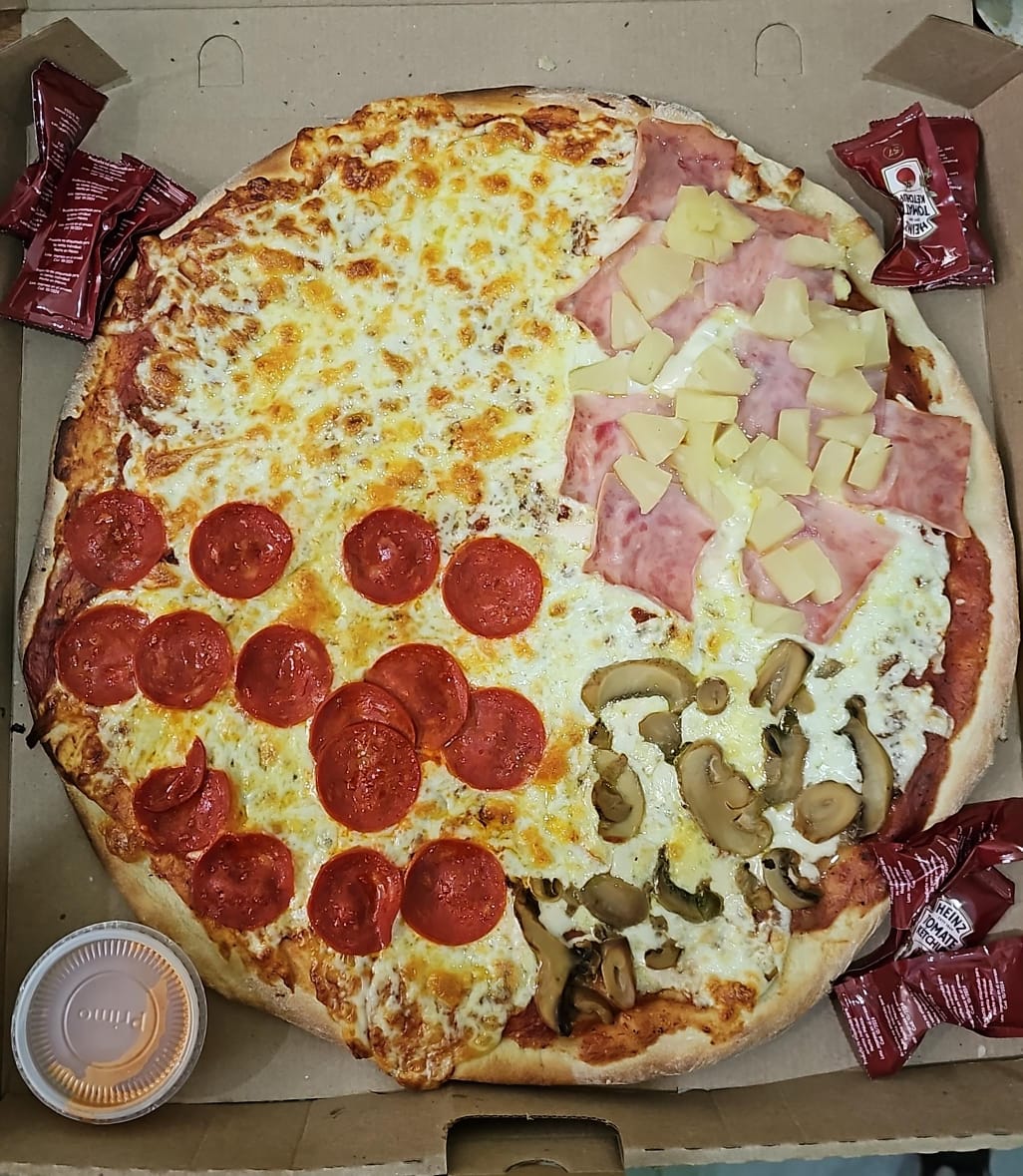 Pizzería La Italiana image 6