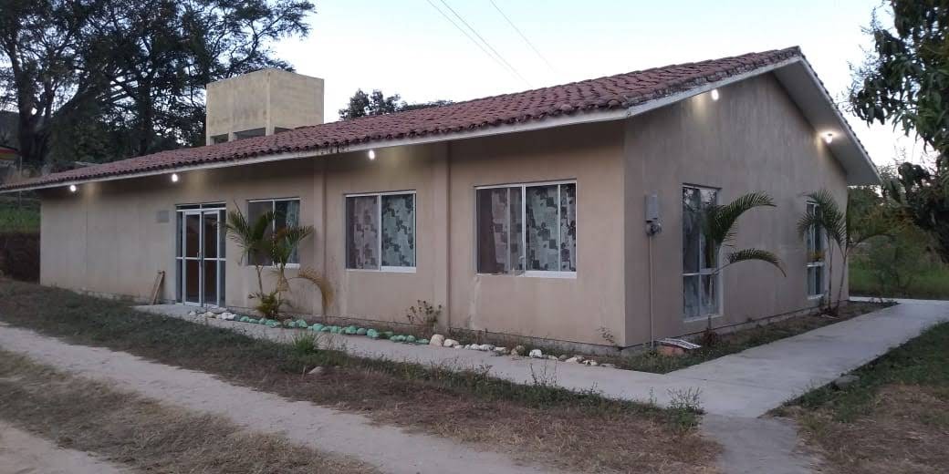 Puerta a la Montaña image 4