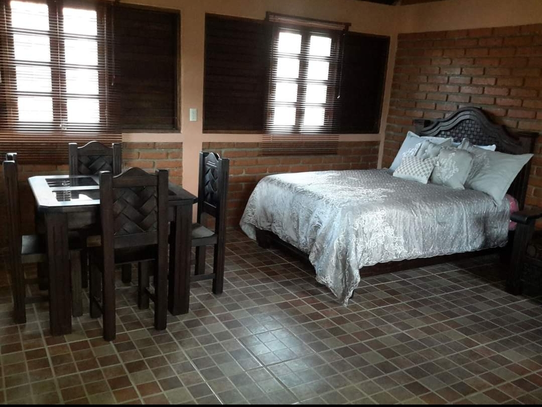 Puerta a la Montaña image 6