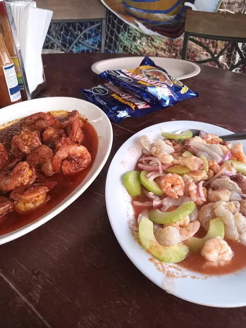 Mariscos La Thenaza image 5