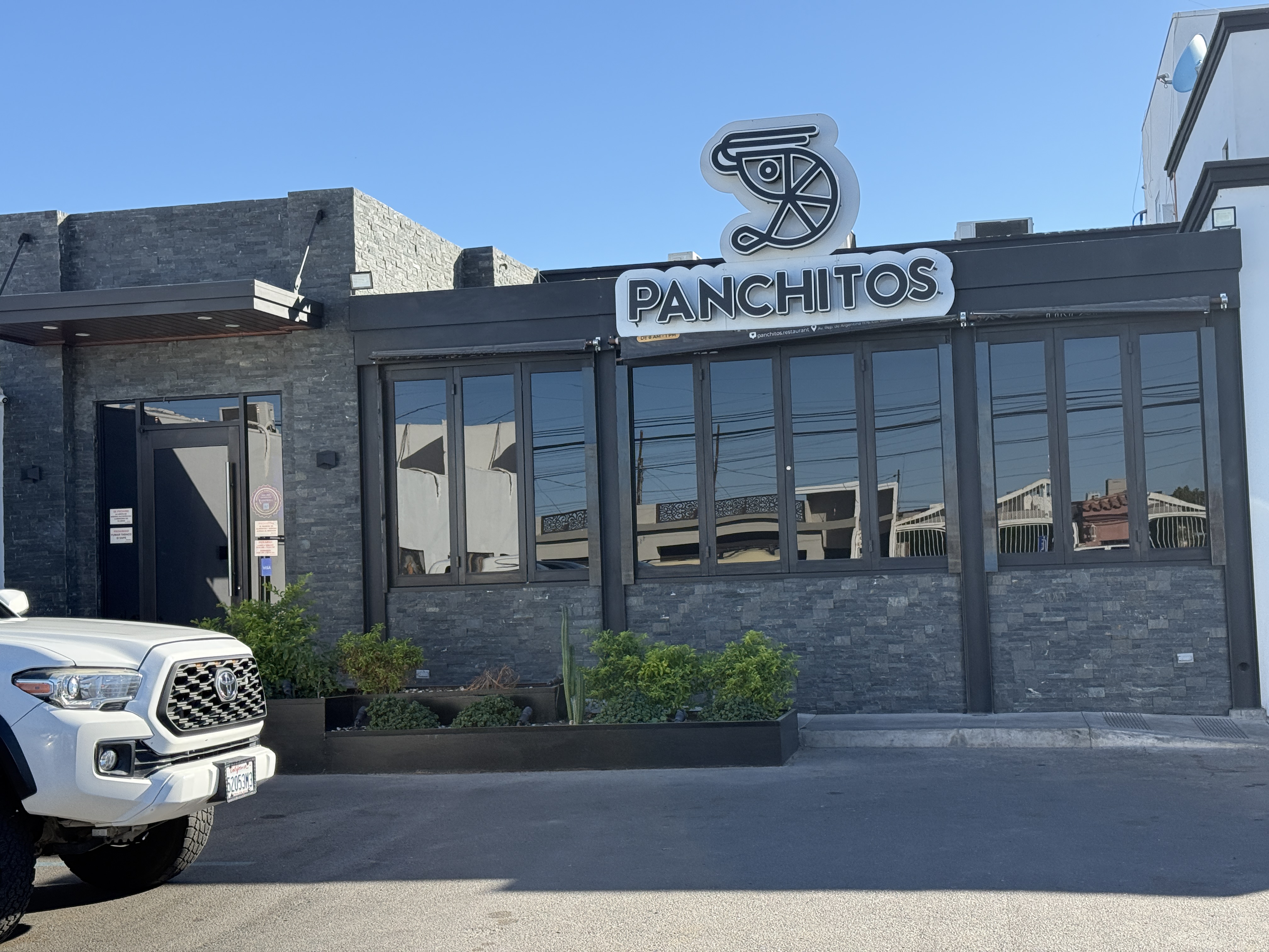 Panchito's seafood image 1