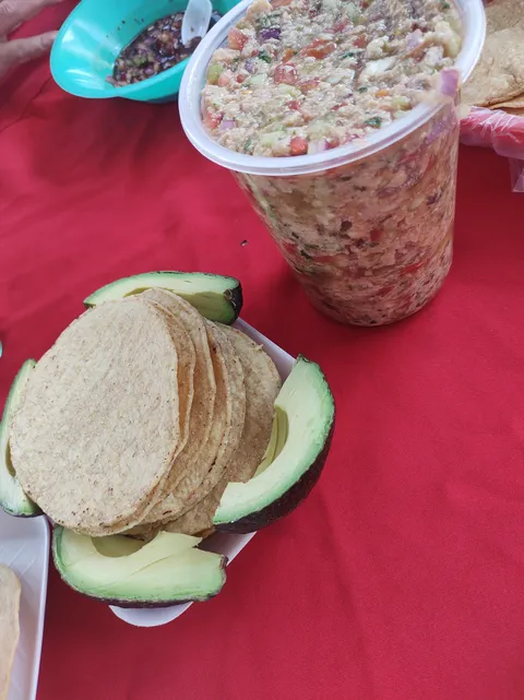 Mariscos El Cubo image 4