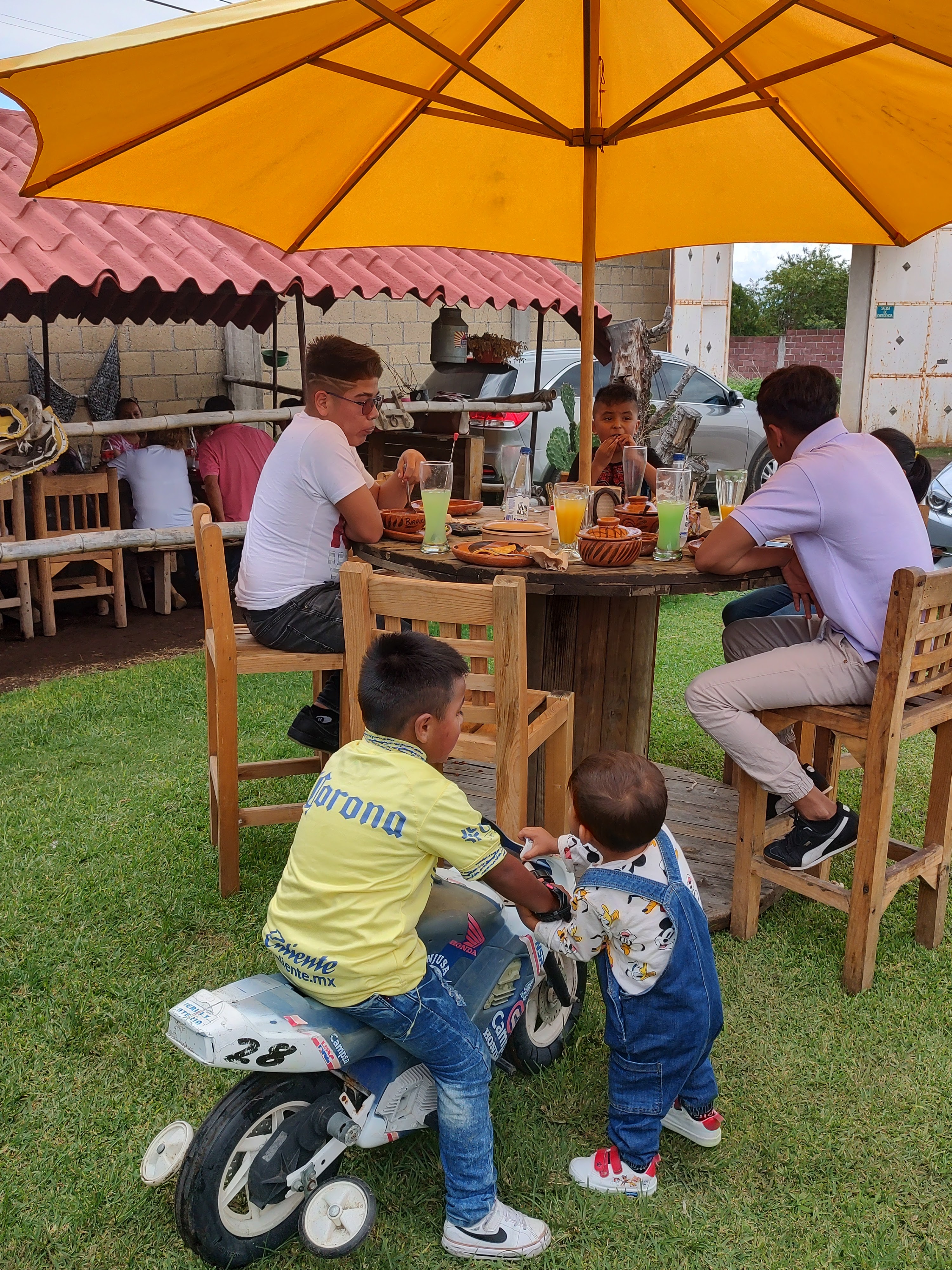 Birrieria y Clamateria image 10