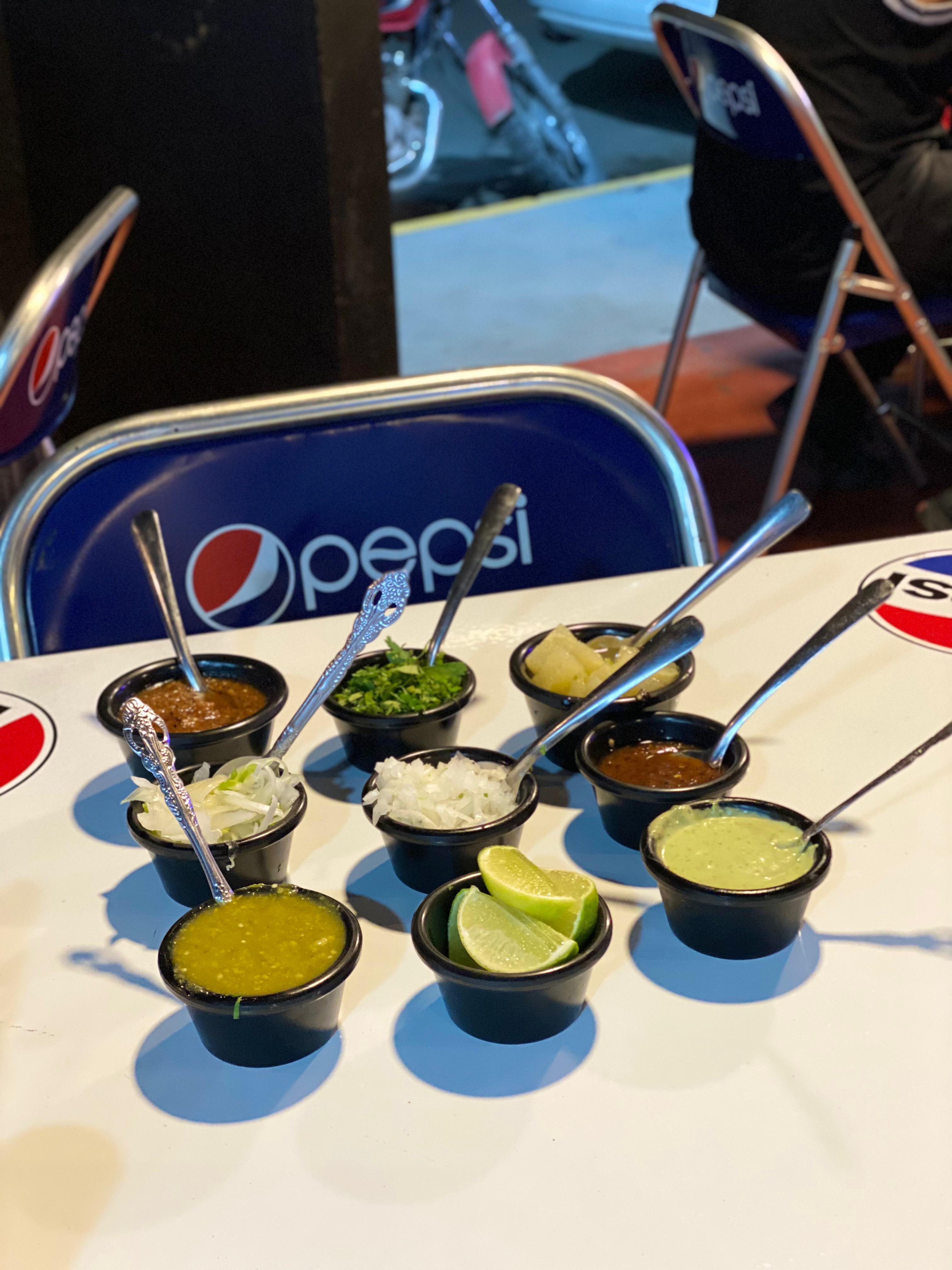 Los famosos del Sirloin image 2