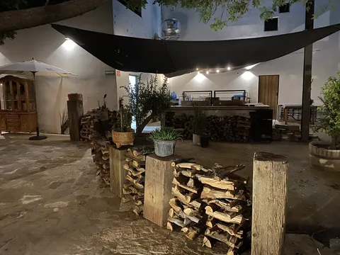 Damiana Restaurant image 2