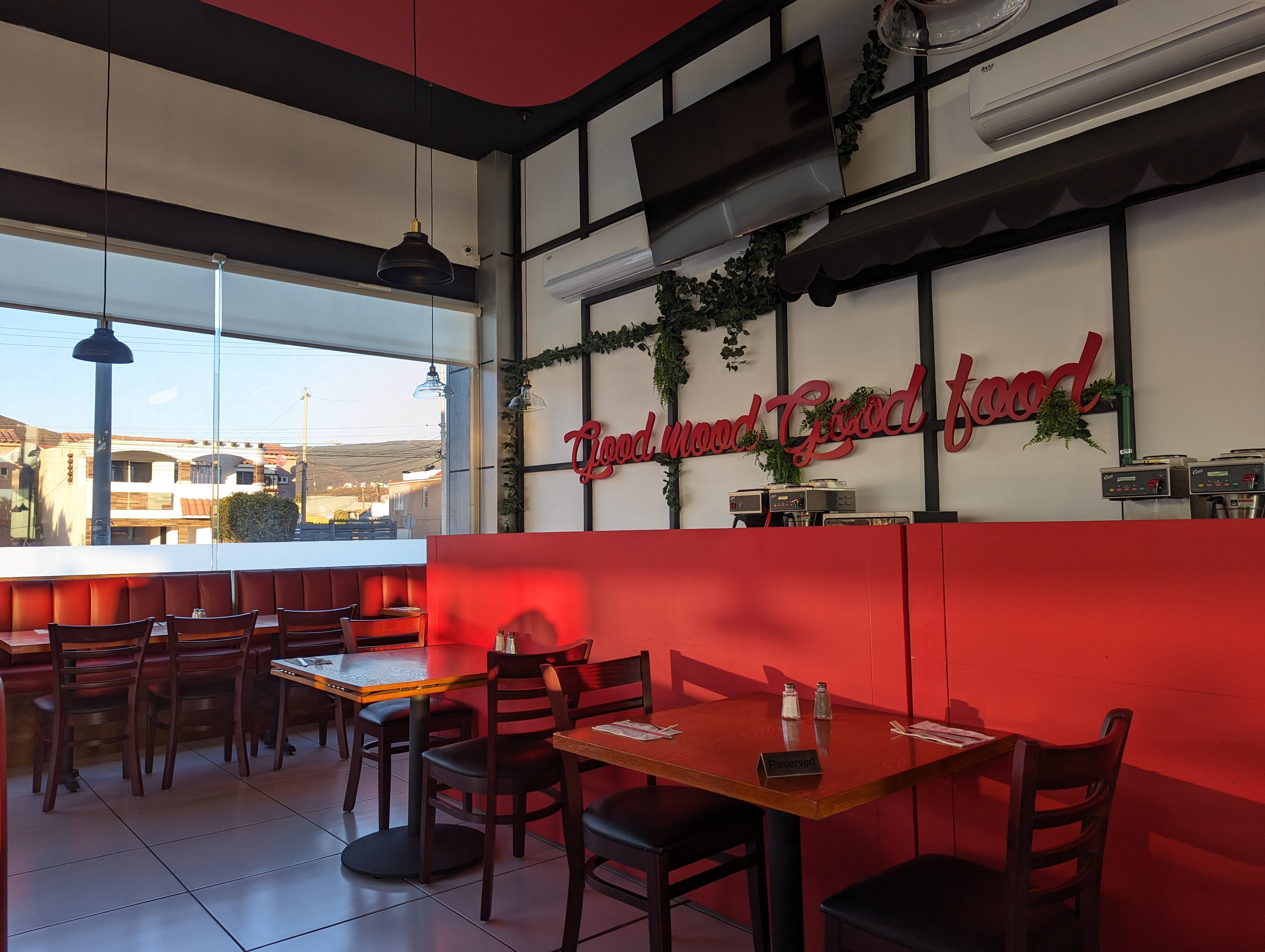 Victor's Restaurante image 1